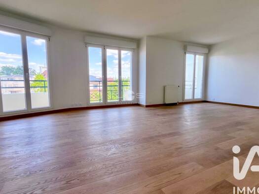 Appartement à vendre 287 000 € 3 pièces 2 chambres 73,29 m² Étage 3/4 Le Centre Le Plessis-Trévise 94420