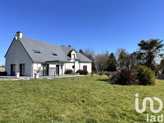 Maison à vendre 398 500 € 9 pièces 6 chambres 206 m² 2 252 m² de terrain Quettreville-sur-Sienne 50660