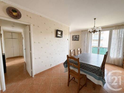 Appartement à vendre 257 000 € 4 pièces 3 chambres 69,59 m² 1er étage Le Mesnil-le-Roi 78600
