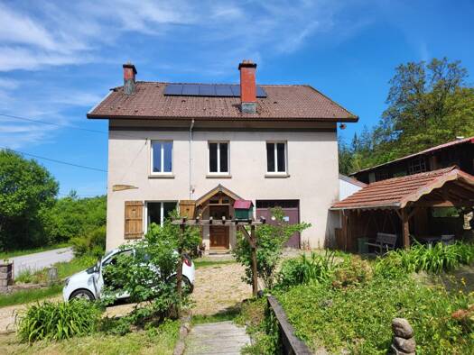 Maison à vendre 252 000 € 5 pièces 4 chambres 150 m² 3 311 m² de terrain Granges-Aumontzey 88640