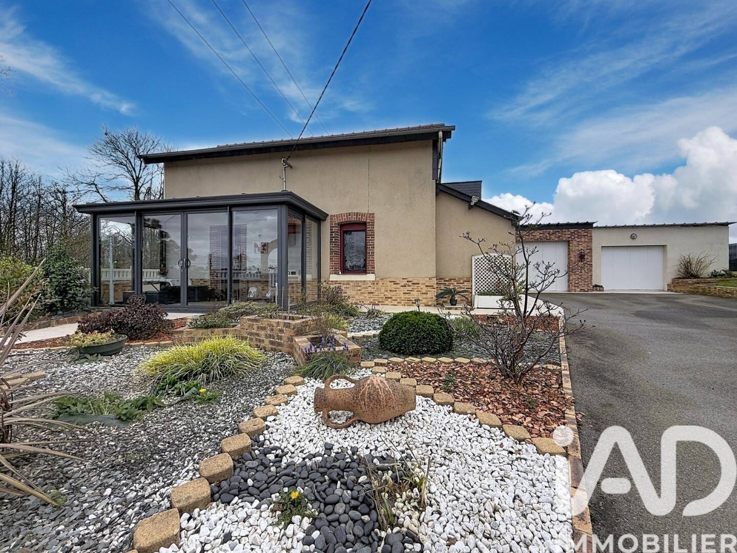 Maison à vendre, 97m², SAINT MEEN LE GRAND