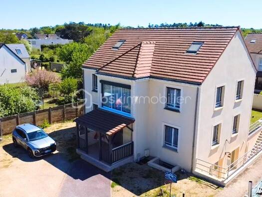 Villa à vendre 456 000 € 7 pièces 4 chambres 210 m² 745 m² de terrain Centre Sud Saint-Pierre-lès-Nemours 77140