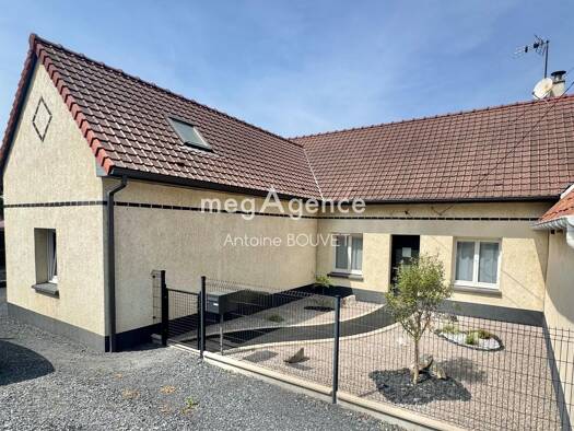 Maison à vendre 228 000 € 3 pièces 2 chambres 127 m² 898 m² de terrain Nord Est Doullens 80600