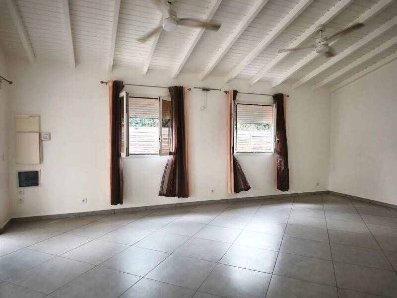 Maison à louer, 110m², PETIT BOURG