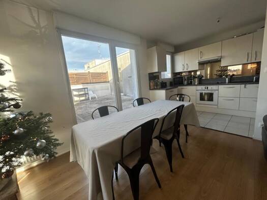 Appartement à vendre 220 000 € 4 pièces 3 chambres 90,9 m² 2ème étage Sud Anzin 59410