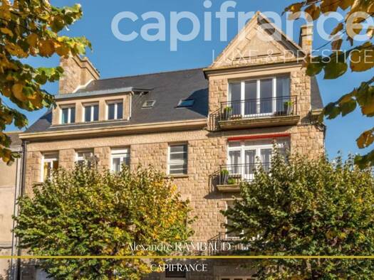 Demeure à vendre 1 239 000 € 17 pièces 9 chambres 435 m² 1 666 m² de terrain Dol-de-Bretagne 35120