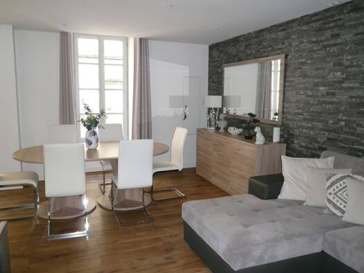 Immeuble à vendre 395 900 € 106 m² Hôtel de Ville Cognac 16100