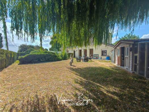 Maison à vendre 342 000 € 6 pièces 4 chambres 190 m² 7 589 m² de terrain Sud Bourbourg 59630