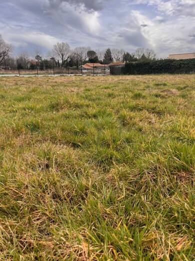 Terrain constructible à vendre 90 625 € 700 m² de terrain Saint-Maixant 33490