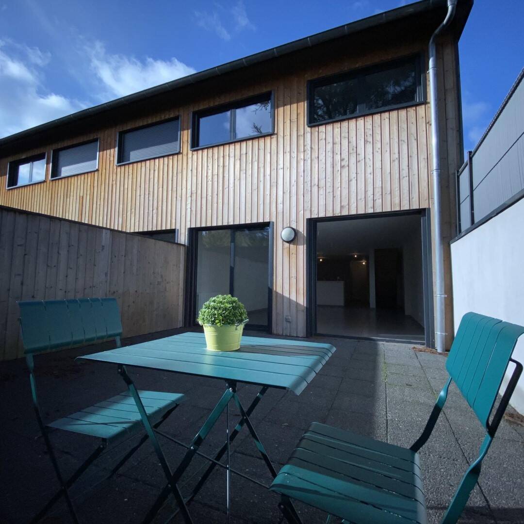 Maison à louer, 120m², LA TOUR DE SALVAGNY