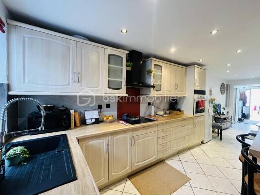 Maison de ville à vendre 158 000 € 3 pièces 2 chambres 50 m² 34 m² de terrain Crécy-la-Chapelle 77580