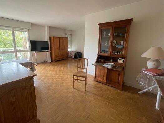 Appartement à vendre 285 000 € 3 pièces 2 chambres 70,35 m² Étage 2/5 Village Le Chesnay-Rocquencourt 78150