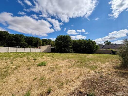 Terrain constructible à vendre 45 000 € 271 m² de terrain Prasville 28150