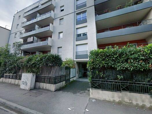 Appartement à vendre 125 600 € 2 pièces 1 chambre 54,5 m² Étage 2/6 Centre Annemasse 74100