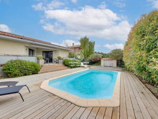 Villa à vendre 655 000 € 6 pièces 4 chambres 185 m² 681 m² de terrain Torreilles 66440