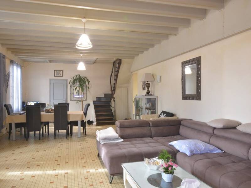Maison à vendre, 130m², LES EGLISOTTES ET CHALAURES