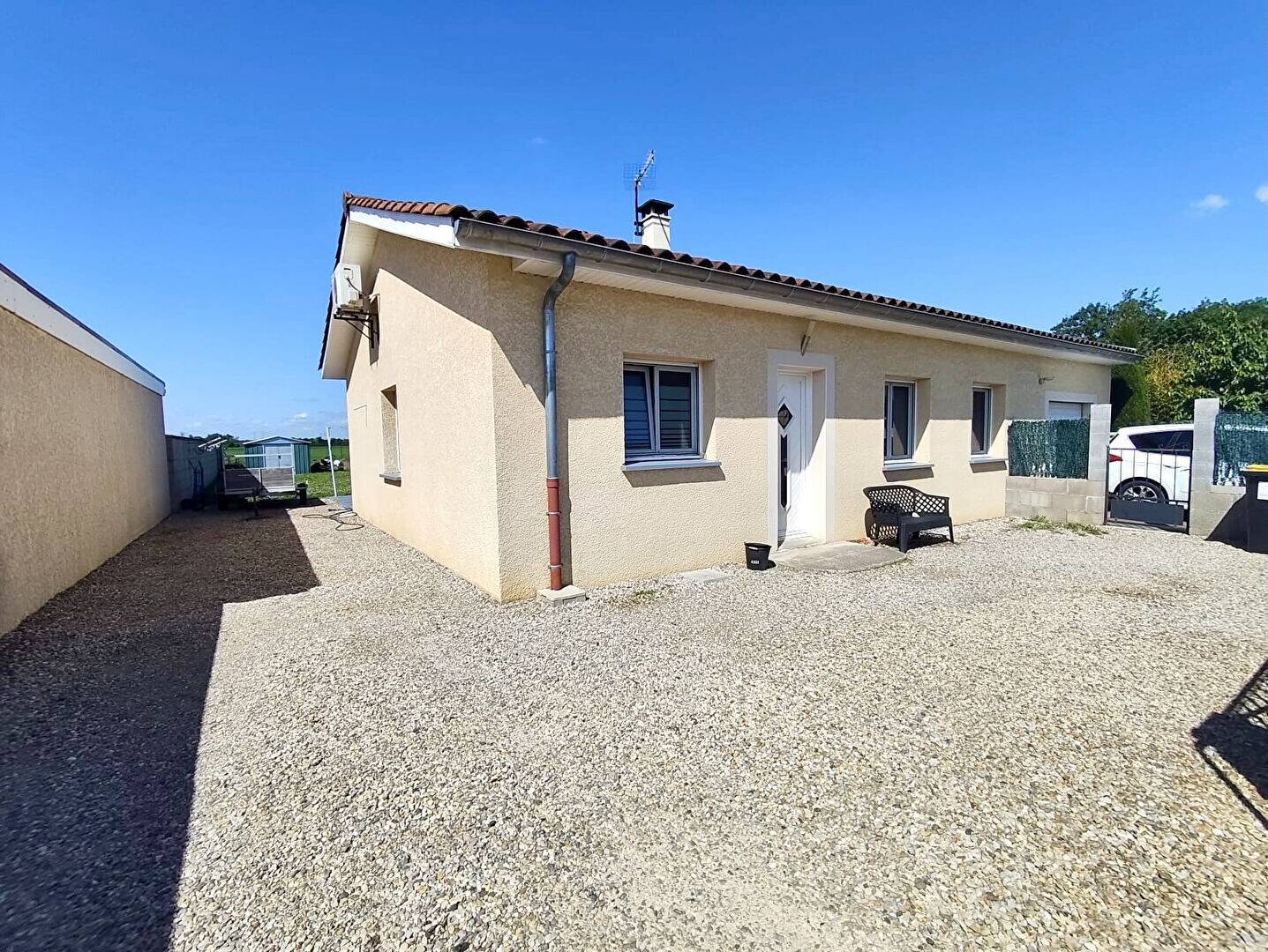 Maison à vendre, 93m², SAINT MAURICE DE GOURDANS