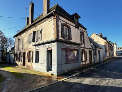 Immeuble à vendre 114 000 € 242 m² La Ferte Vidame 28340