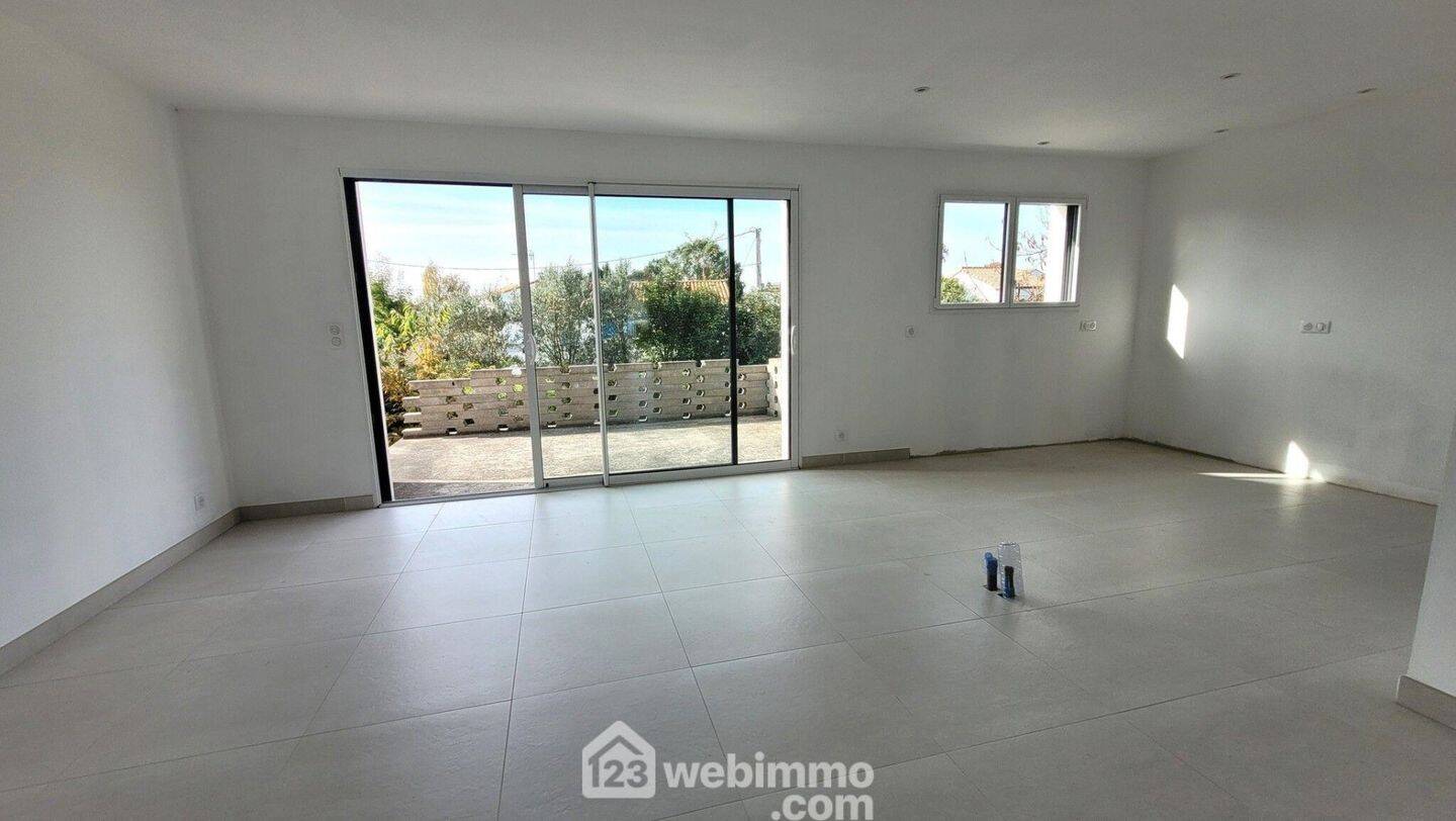 Maison à vendre, 111m², LONGEVILLE SUR MER