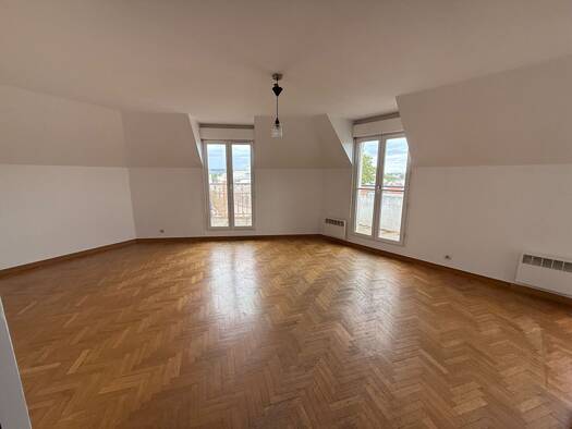 Appartement à louer 1 222 € 2 pièces 1 chambre 55,2 m² Étage 4/4 Centre Maisons-Laffitte 78600