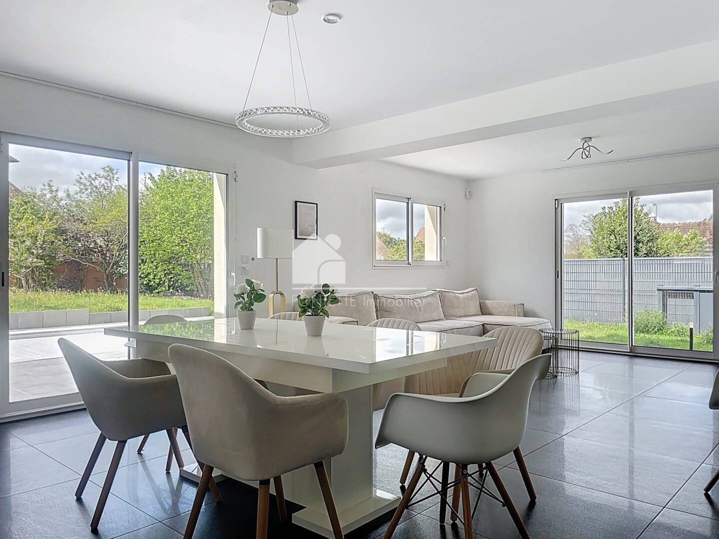 Maison à vendre, 149m², FONTAINE ETOUPEFOUR