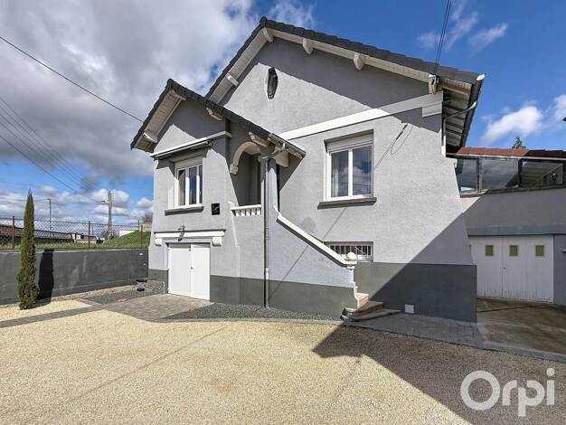 Maison à vendre 312 500 € 4 pièces 3 chambres 106 m² 1 000 m² de terrain Presles-Puybesseau Cusset 03300