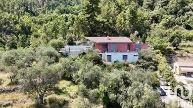 Maison à vendre 695 000 € 6 pièces 4 chambres 222 m² 1 053 m² de terrain Coaraze 06390