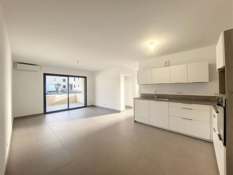 Maison à louer, 51m², PORTO VECCHIO