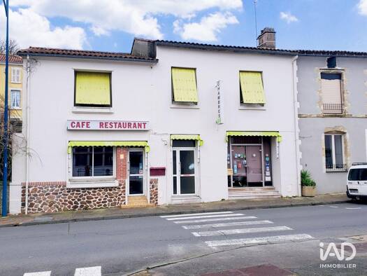 Local commercial à vendre 120 000 € 450 m² de surface de vente La Châtaigneraie 85120