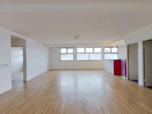 Espace bureau à vendre 640 000 € 239 m² de bureaux Centre Sud-Jules Ferry Bagnolet 93170