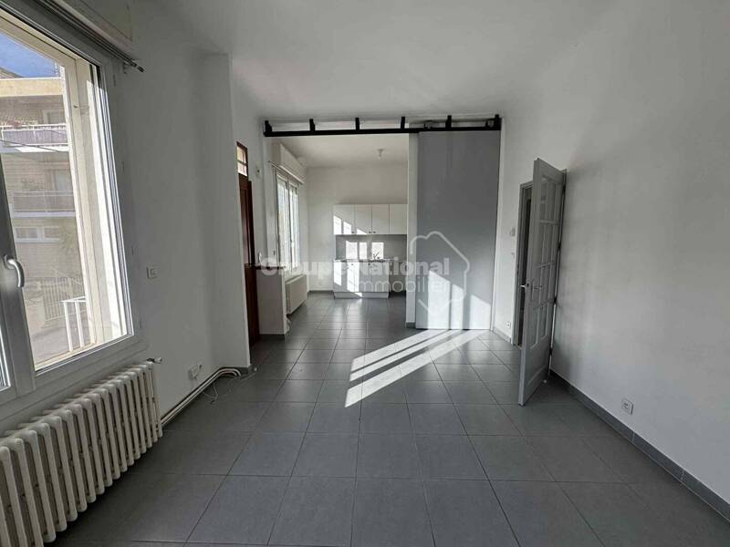 Maison à louer, 91m², ARLES