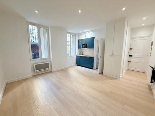 Appartement à vendre 119 000 € 1 pièce 24,25 m² RDC/5 République-Gare-Porte de Paris Saint-Denis 93200