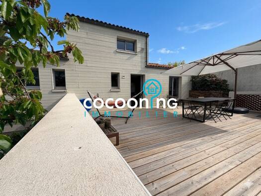 Maison à vendre 397 990 € 8 pièces 3 chambres 105 m² 1 082 m² de terrain Gorges 44190