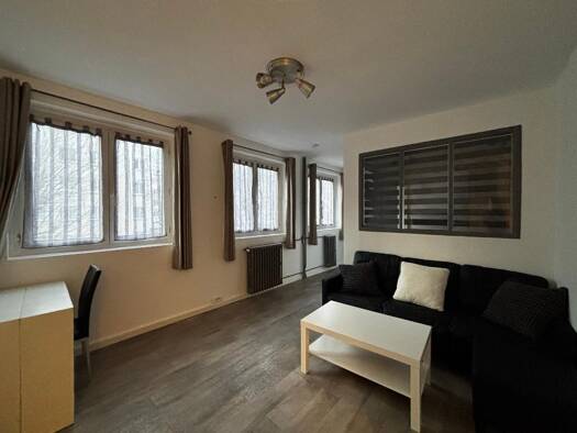 Appartement à louer 1 200 € 3 pièces 1 chambre 53 m² 1er étage Cité Pierre et Marie Curie Ivry-sur-Seine 94200