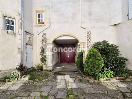 Appartement à vendre 129 000 € 3 pièces 2 chambres 84 m² 1er étage Toul 54200