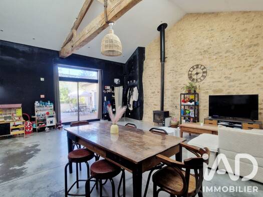 Maison à vendre 179 000 € 4 pièces 3 chambres 97 m² 1 678 m² de terrain Sers 16410