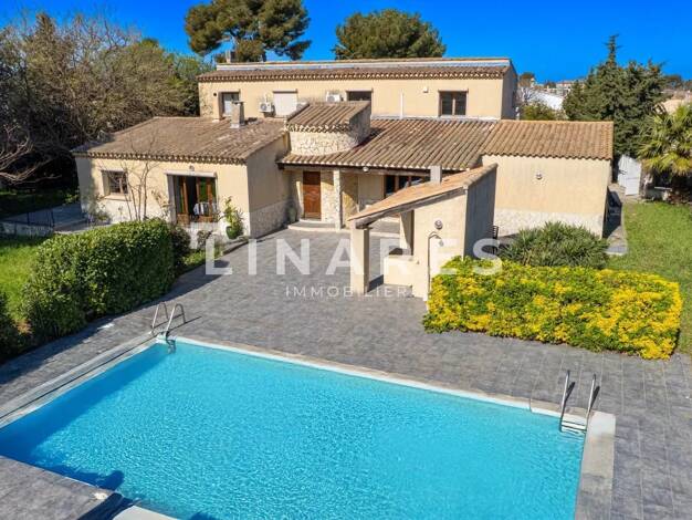Villa à vendre 1 095 000 € 7 pièces 6 chambres 260 m² Marseille 12ème 13012