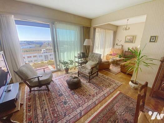 Appartement à vendre 260 400 € 5 pièces 3 chambres 111,8 m² 7ème étage Angers 49000