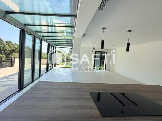 Villa à vendre 1 340 000 € 5 pièces 4 chambres 175 m² 1 015 m² de terrain La Croix-Valmer 83420