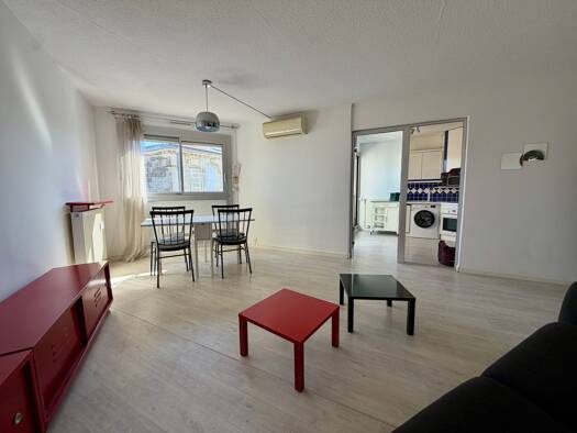 Appartement à vendre 249 500 € 3 pièces 2 chambres 70,45 m² Étage 1/3 Saint Augustin - Tauzin - Alphonse Dupeux Bordeaux 33000