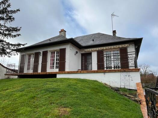 Maison à vendre 180 000 € 5 pièces 3 chambres 193 m² 1 040 m² de terrain Zone Activité-Zone Industrielle-Nevers Est Nevers 58000