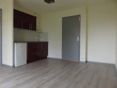 Appartement à louer 488 € 2 pièces 1 chambre 31,8 m² RDC/3 Secteur Périphérique Fleury sur Orne 14123