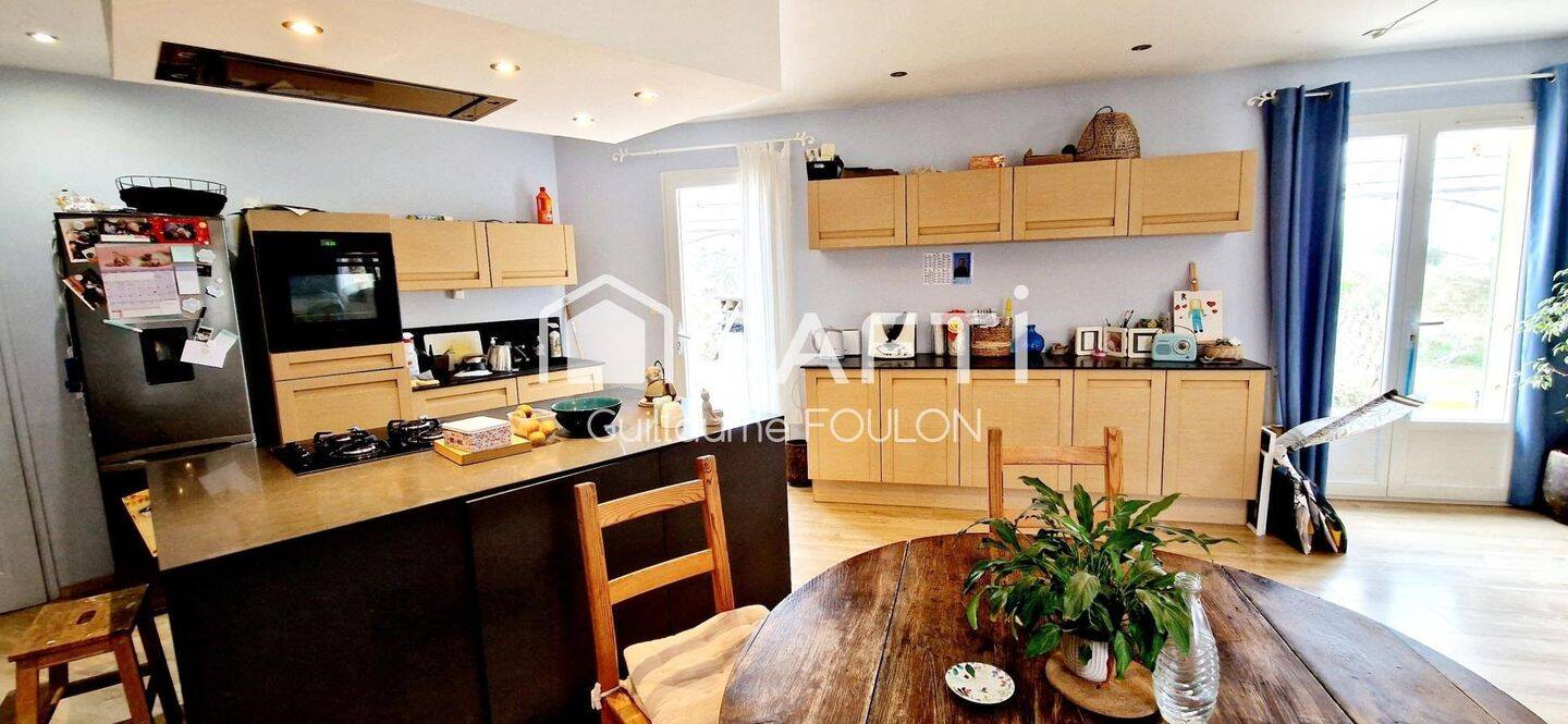Maison à vendre, 136m², SAINT SATURNIN LES APT