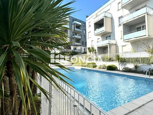 Appartement à vendre 96 000 € 1 pièce 30 m² Étage 3/3 Zone Industrielle Quatre Pavillons-La Gardette Lormont 33310