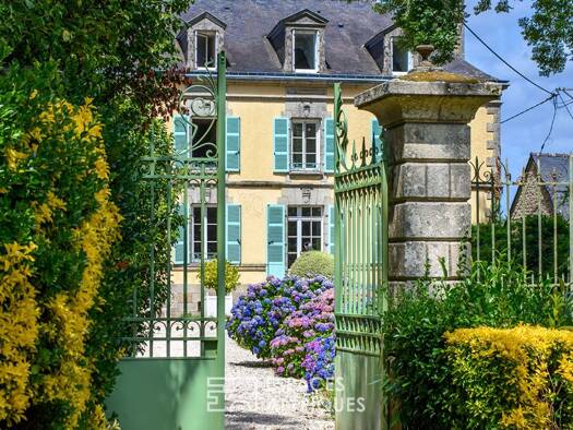 Maison à vendre 1 266 360 € 7 pièces 5 chambres 301 m² 18 879 m² de terrain Rural Guidel 56520