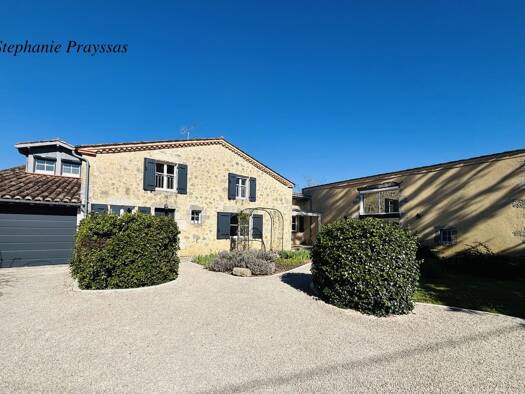 Maison à vendre 385 000 € 7 pièces 4 chambres 200 m² 1 500 m² de terrain Rural Nérac 47600