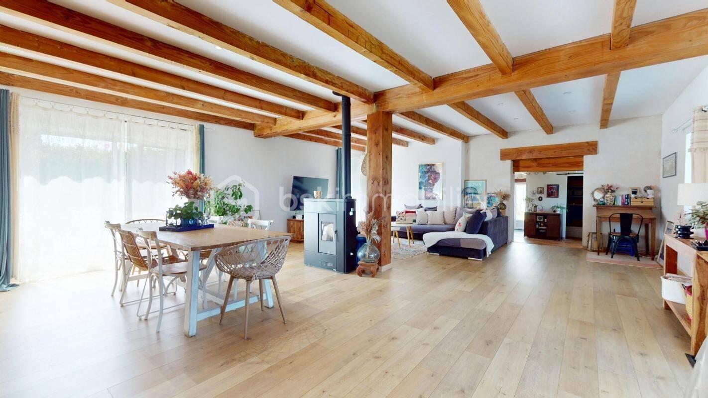 Maison à vendre, 141m², LA GRIPPERIE SAINT SYMPHORIEN