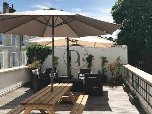 Immeuble à vendre 795 000 € 188,46 m² Fontainebleau 77300