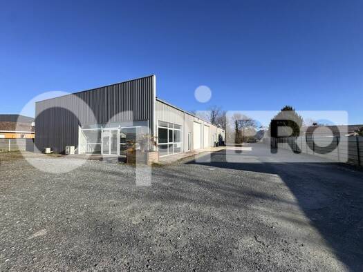 Local d'activités à louer 1 761 € 200 m² d'espace de stockage Marcheprime 33380