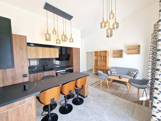 Appartement à louer 1 290 € 3 pièces 2 chambres 64,8 m² Étage 3/3 Est Craponne 69290